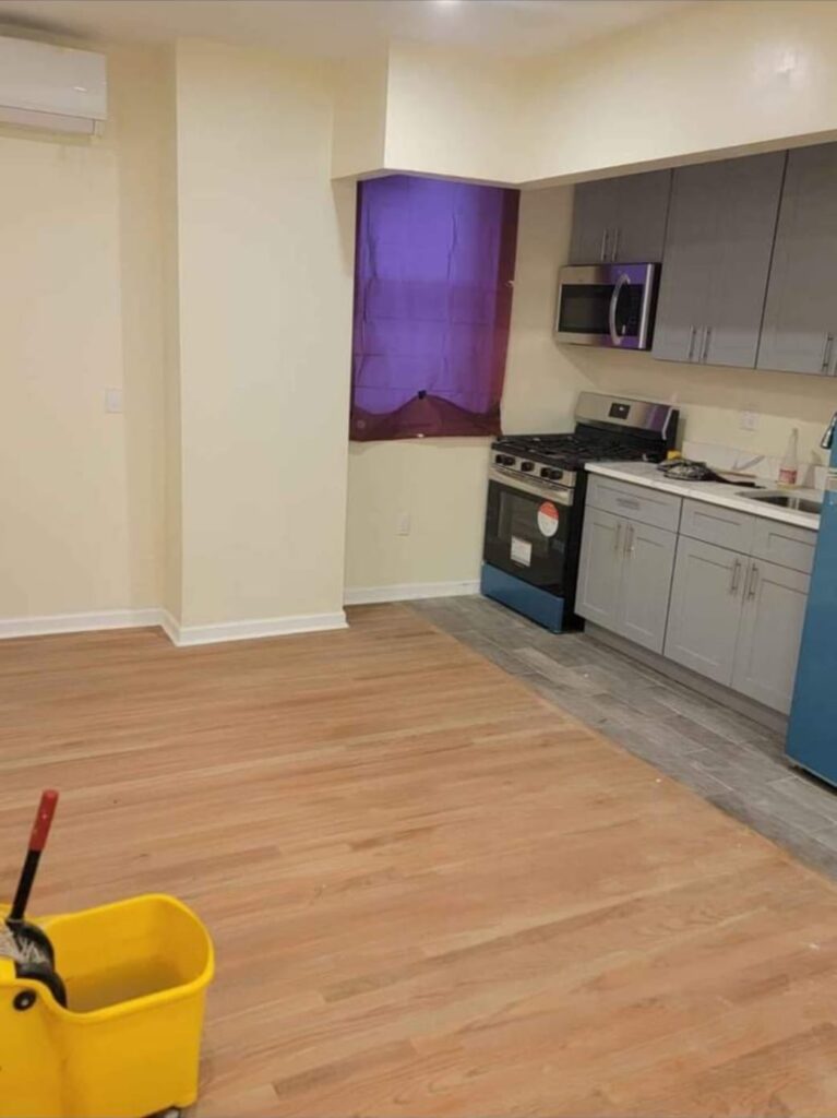 Updated 3 Bedroom / 1 Bath in Private House – Stainless Steel Kitchen – Bronx, NY 10453 — photo 1